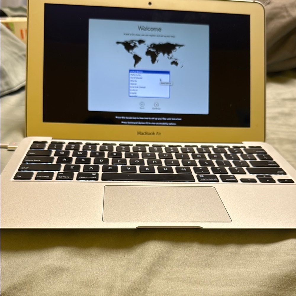 Apple MacBook Air - Silver
